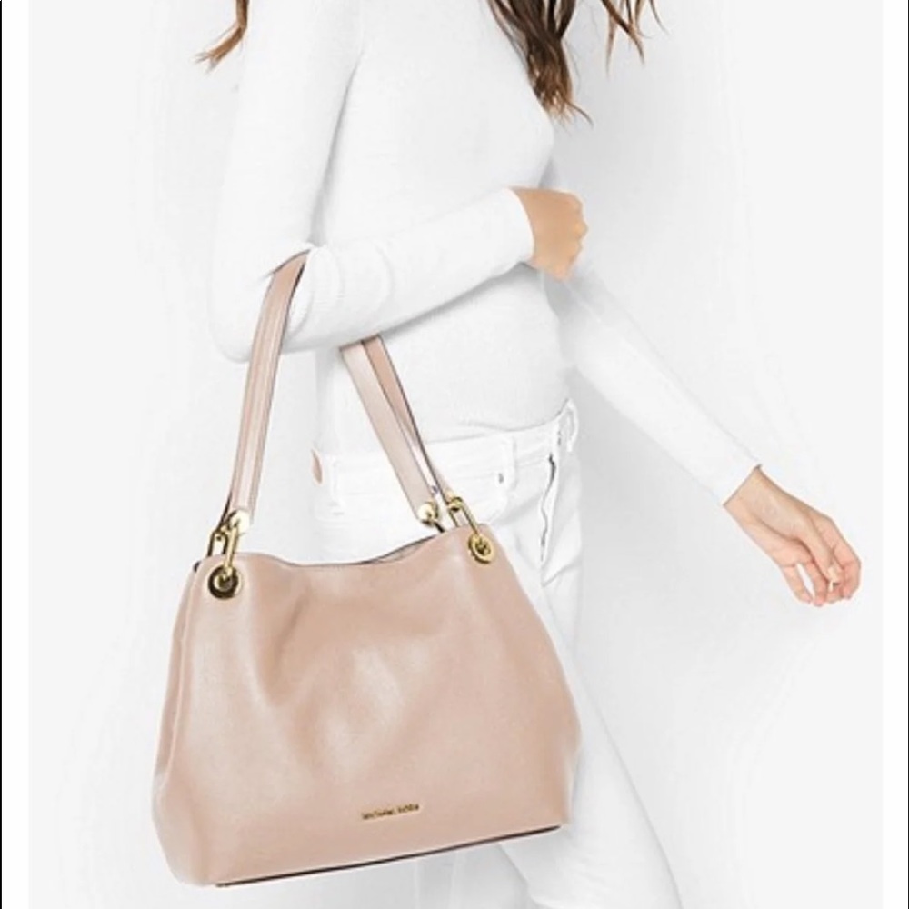 Michael Kors Raven Pebbled Leather